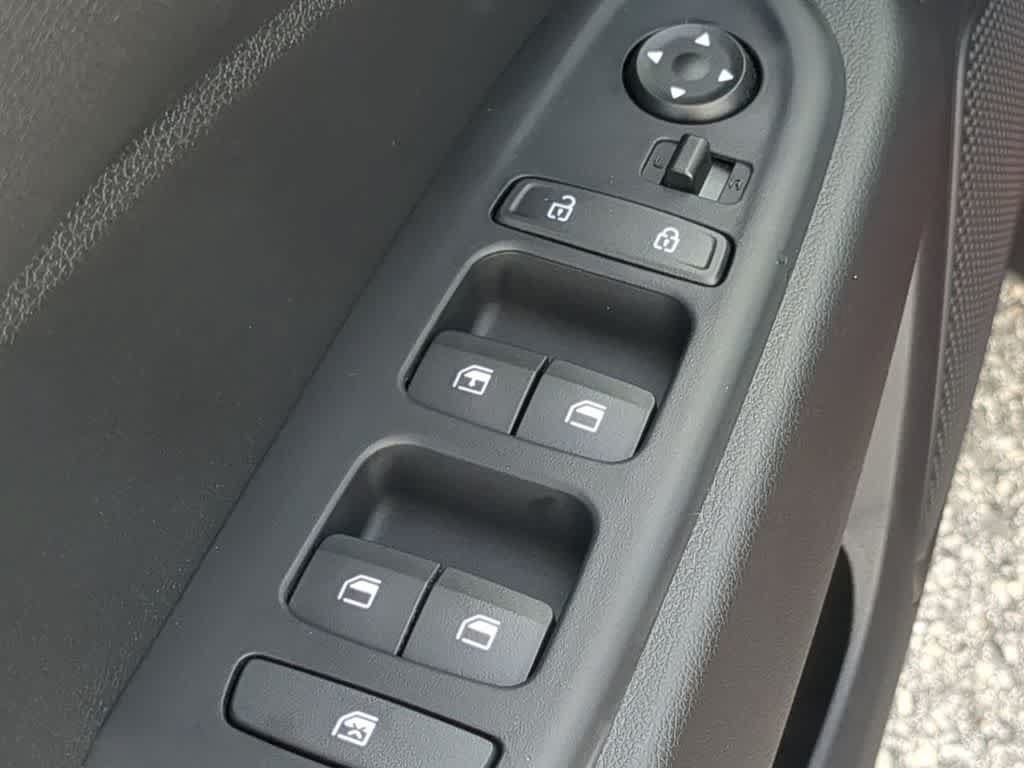 New 2026 Hyundai Venue SE FWD image 18