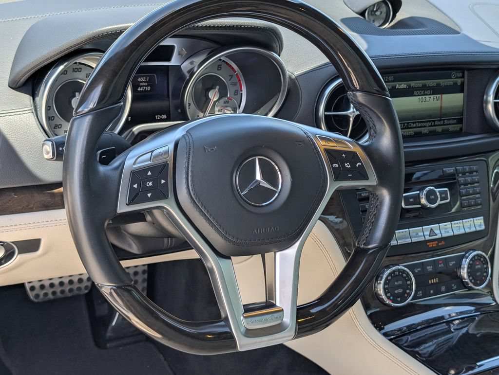 Used 2015 Mercedes-Benz SL 400 image 14