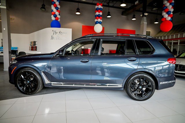 Used 2022 BMW X7 xDrive40i w/ Premium Package image 7