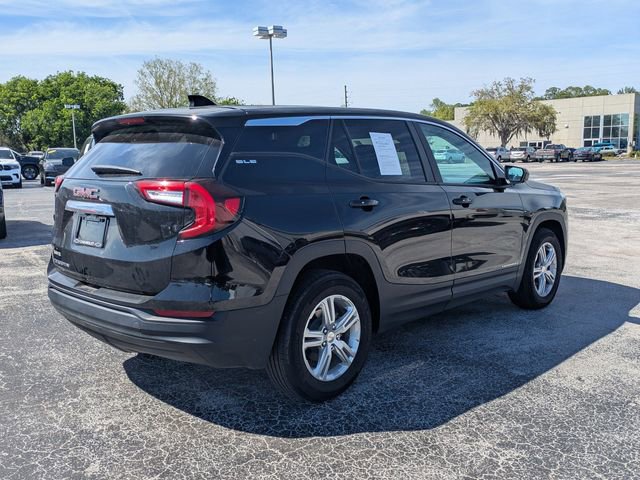 Used 2024 GMC Terrain SLE image 5