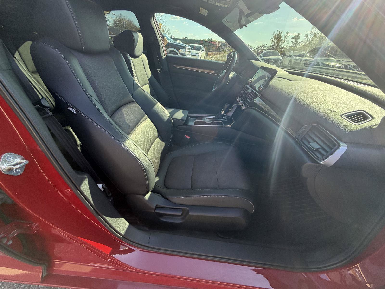 Used 2020 Honda Accord Sport image 25
