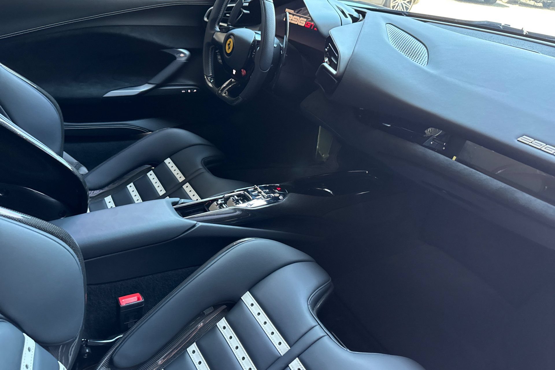 Used 2024 Ferrari 296 GTS RWD image 17