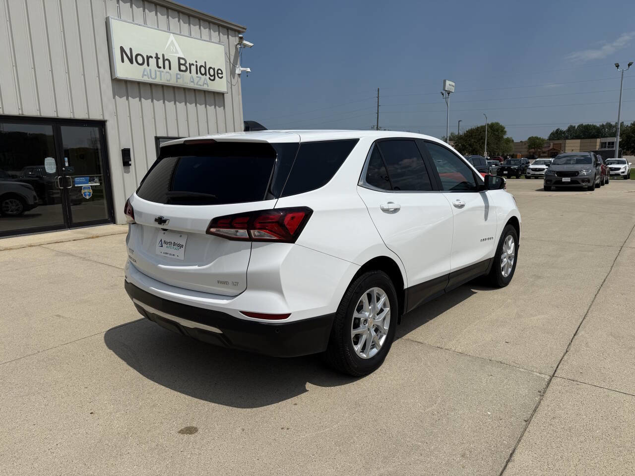 Used 2024 Chevrolet Equinox LT image 4