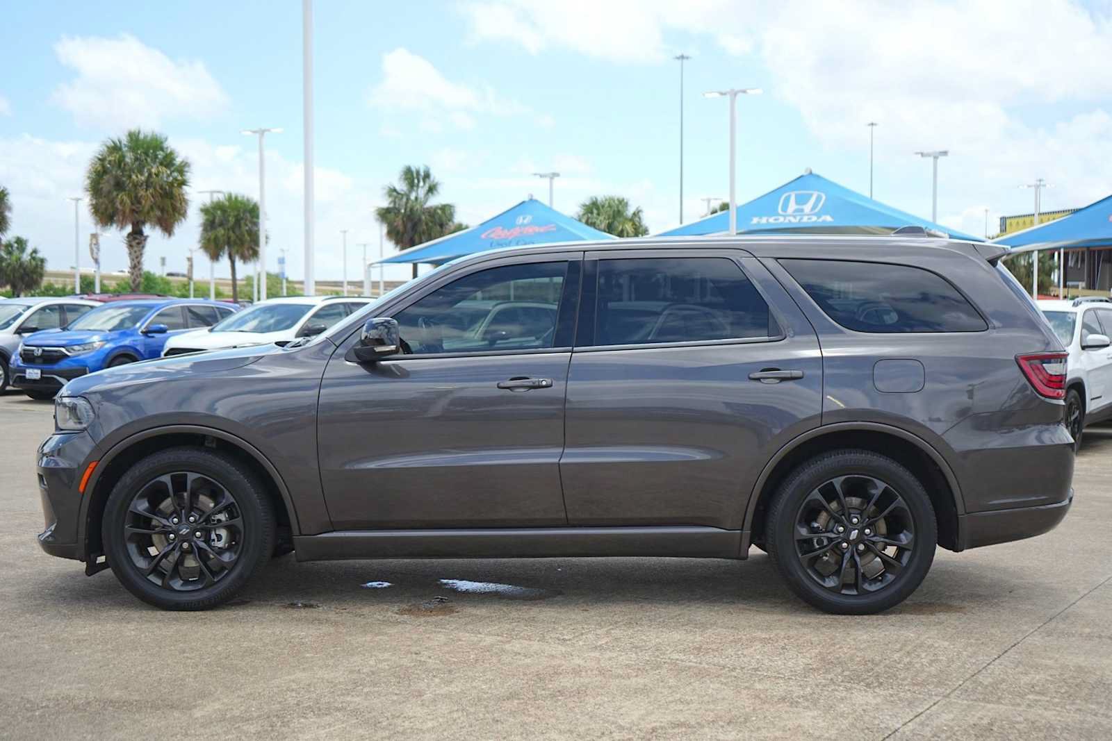 Used 2021 Dodge Durango GT RWD image 3