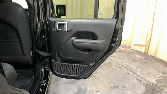 Used 2022 Jeep Wrangler Unlimited Sport image 13