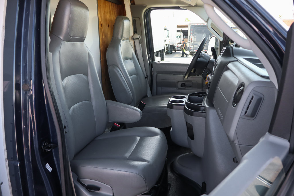Used 2024 Ford E-450 and Econoline 450 Super Duty w/ Power Windows & Locks Group RWD image 38