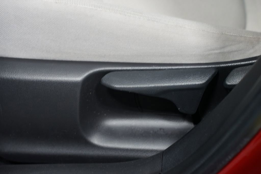 Certified 2022 Toyota Corolla LE image 32