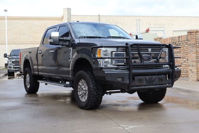 Used 2017 Ford F250 Lariat w/ Chrome Package AWD/4WD image 2