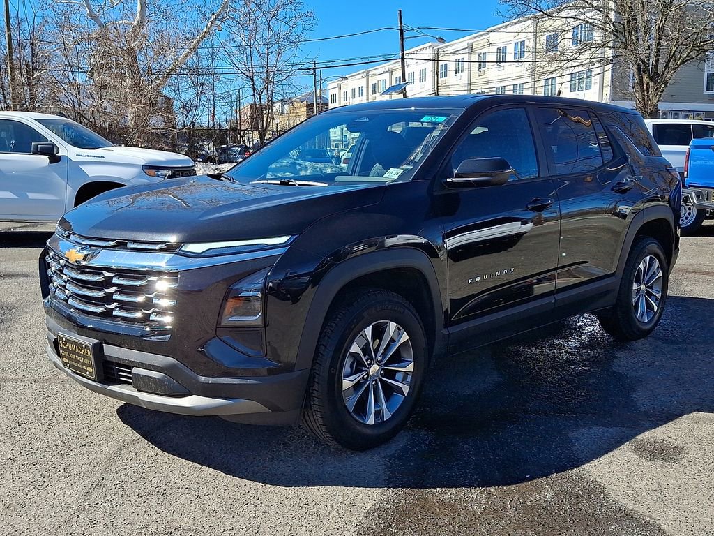 Used 2026 Chevrolet Equinox LT w/ Convenience Package II image 3
