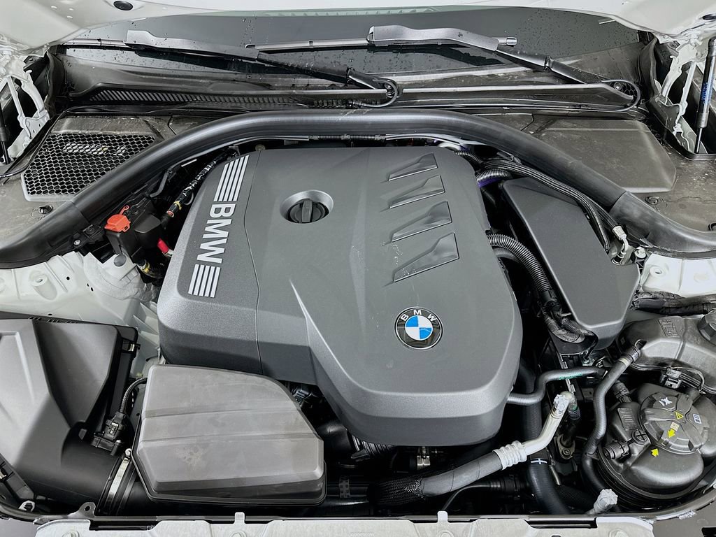 New 2026 BMW 330i xDrive Sedan w/ Convenience Package image 38