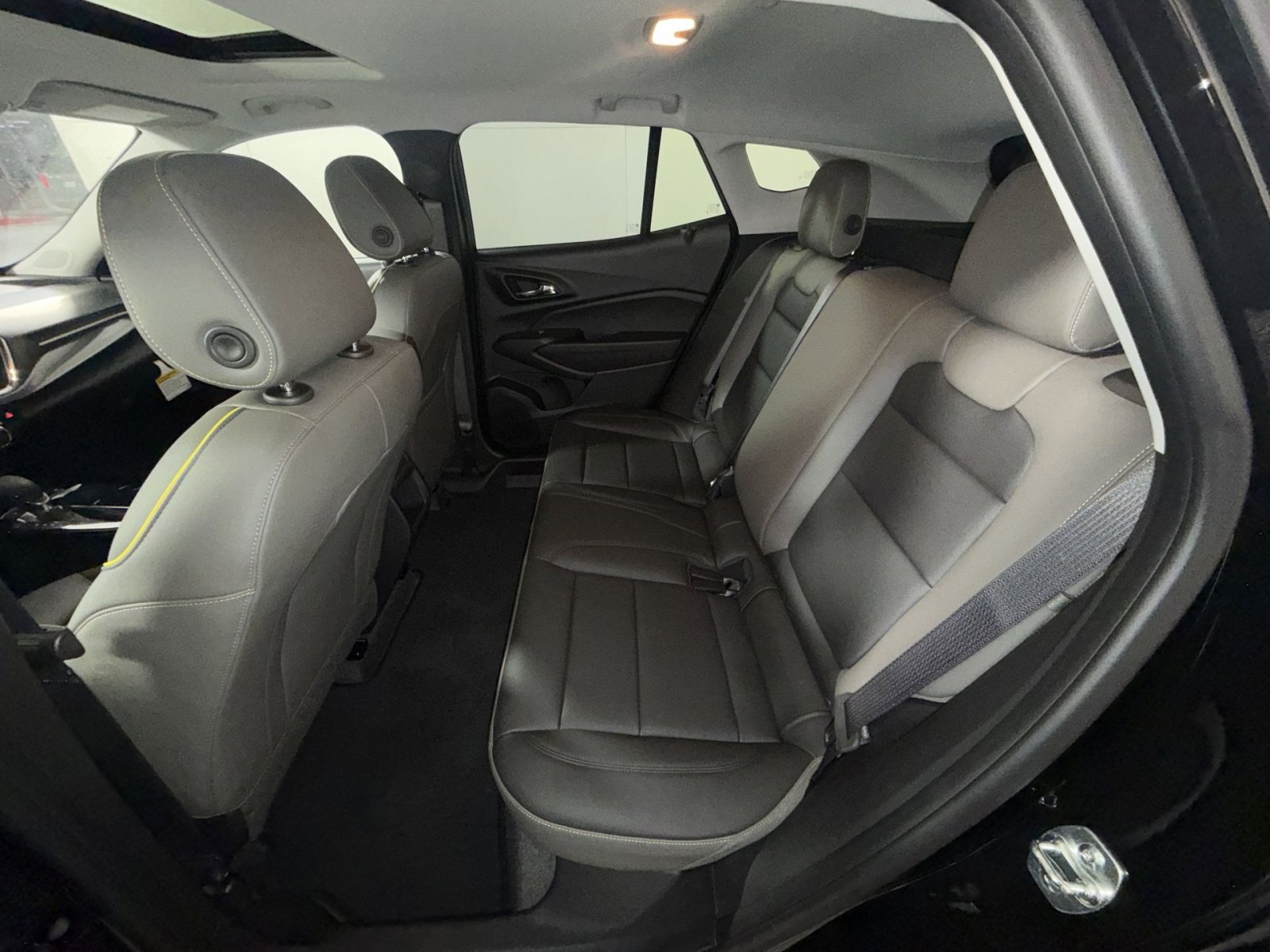 New 2026 Chevrolet Trax ACTIV w/ Sunroof Package image 25