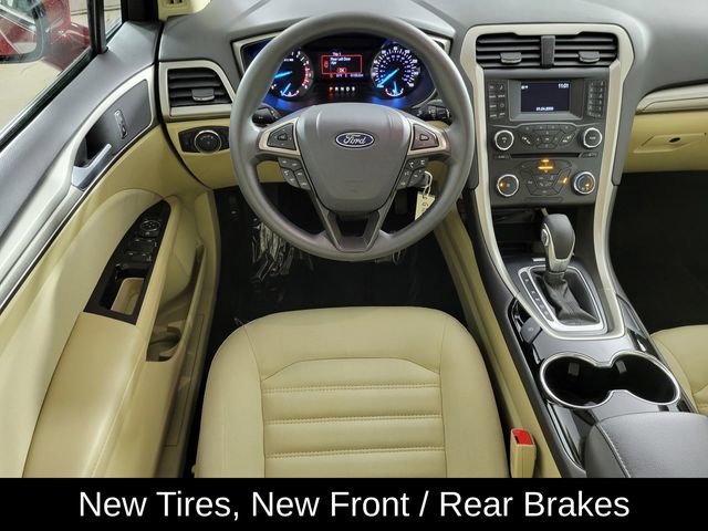 Used 2014 Ford Fusion SE image 26