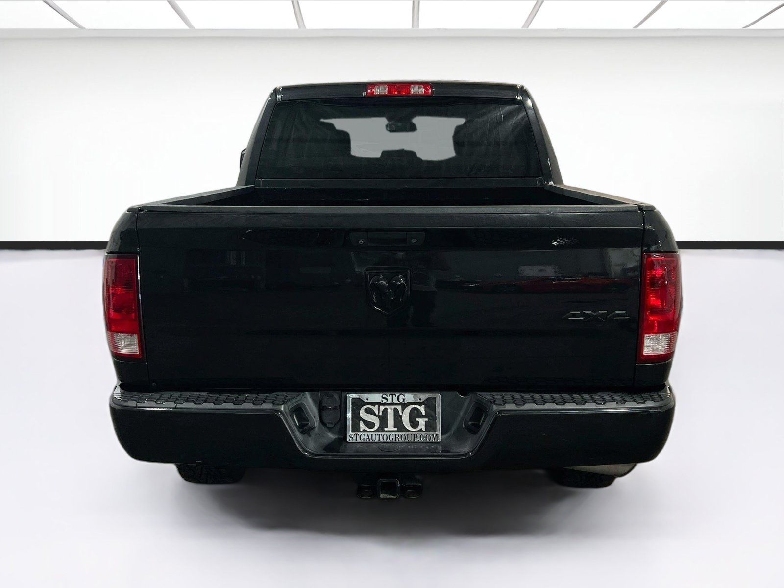 Used 2016 RAM 1500 Express w/ Black Ram 1500 Express Group AWD/4WD image 5
