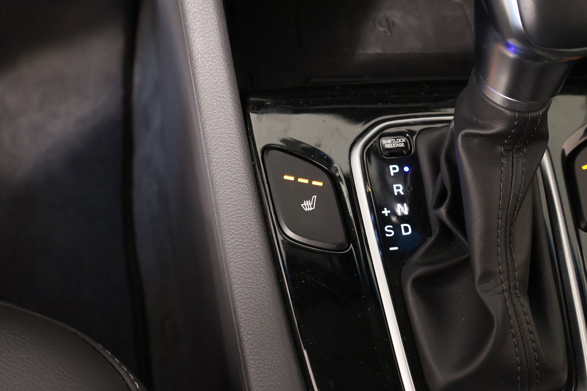 Used 2019 Hyundai Ioniq Limited w/ Ultimate Package 02 image 9