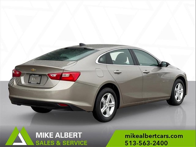 Used 2023 Chevrolet Malibu LS image 4