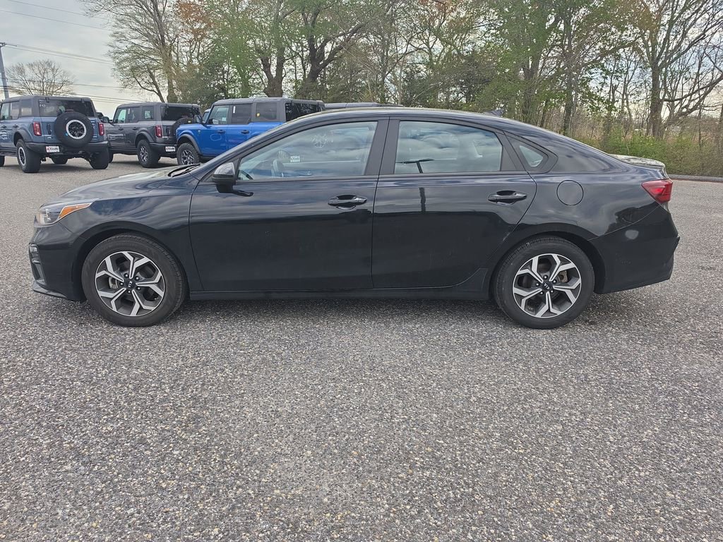 Used 2021 Kia Forte LXS image 6