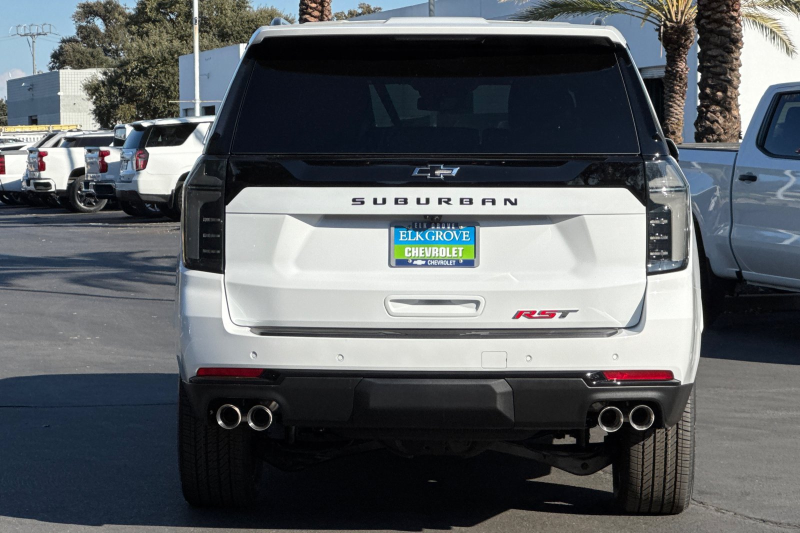 New 2027 Chevrolet Suburban RST w/ Comfort Package AWD/4WD image 4