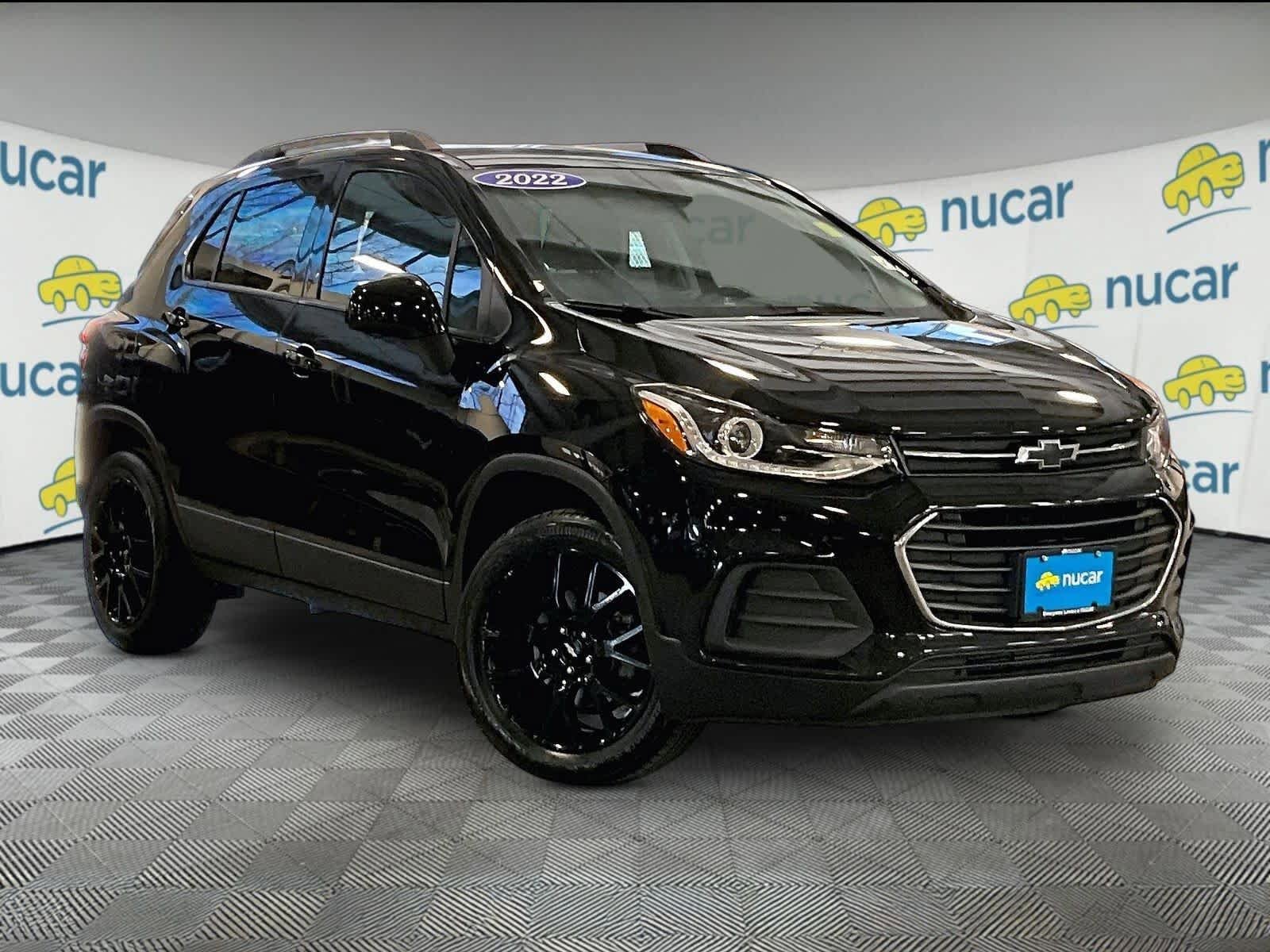 Used 2022 Chevrolet Trax LT w/ Midnight Edition AWD/4WD image 1