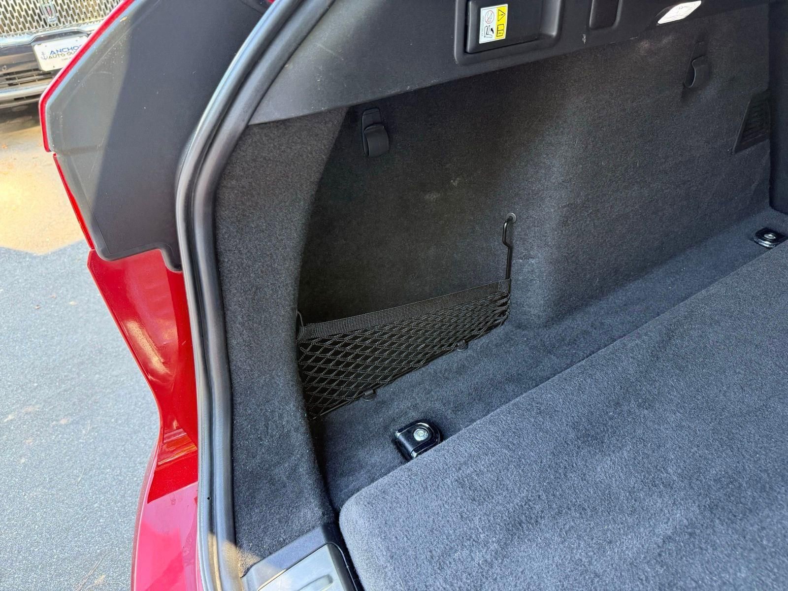 Used 2019 Jaguar F-PACE Prestige AWD/4WD image 16