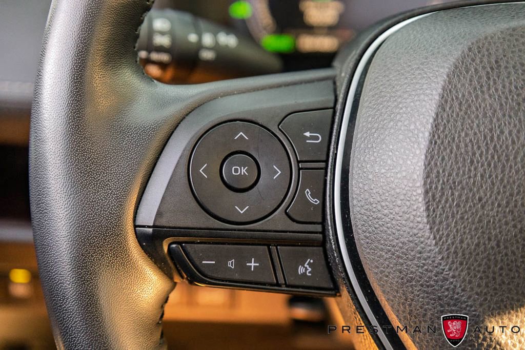 Used 2023 Toyota RAV4 Limited image 29