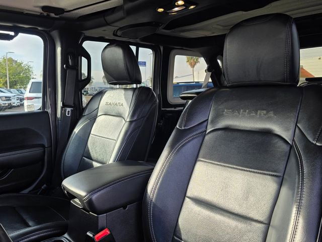 Used 2019 Jeep Wrangler Unlimited Sahara AWD/4WD image 18