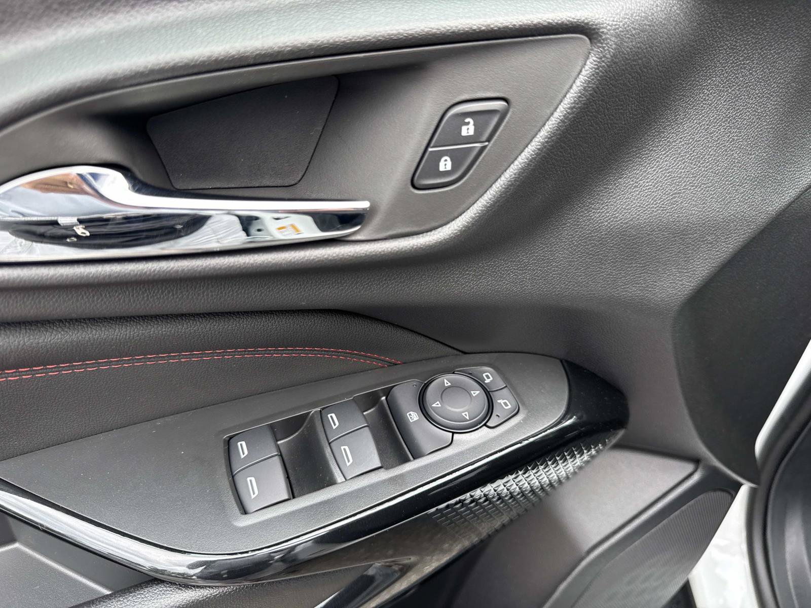New 2026 Chevrolet Trax RS w/ Driver Confidence Package FWD image 18