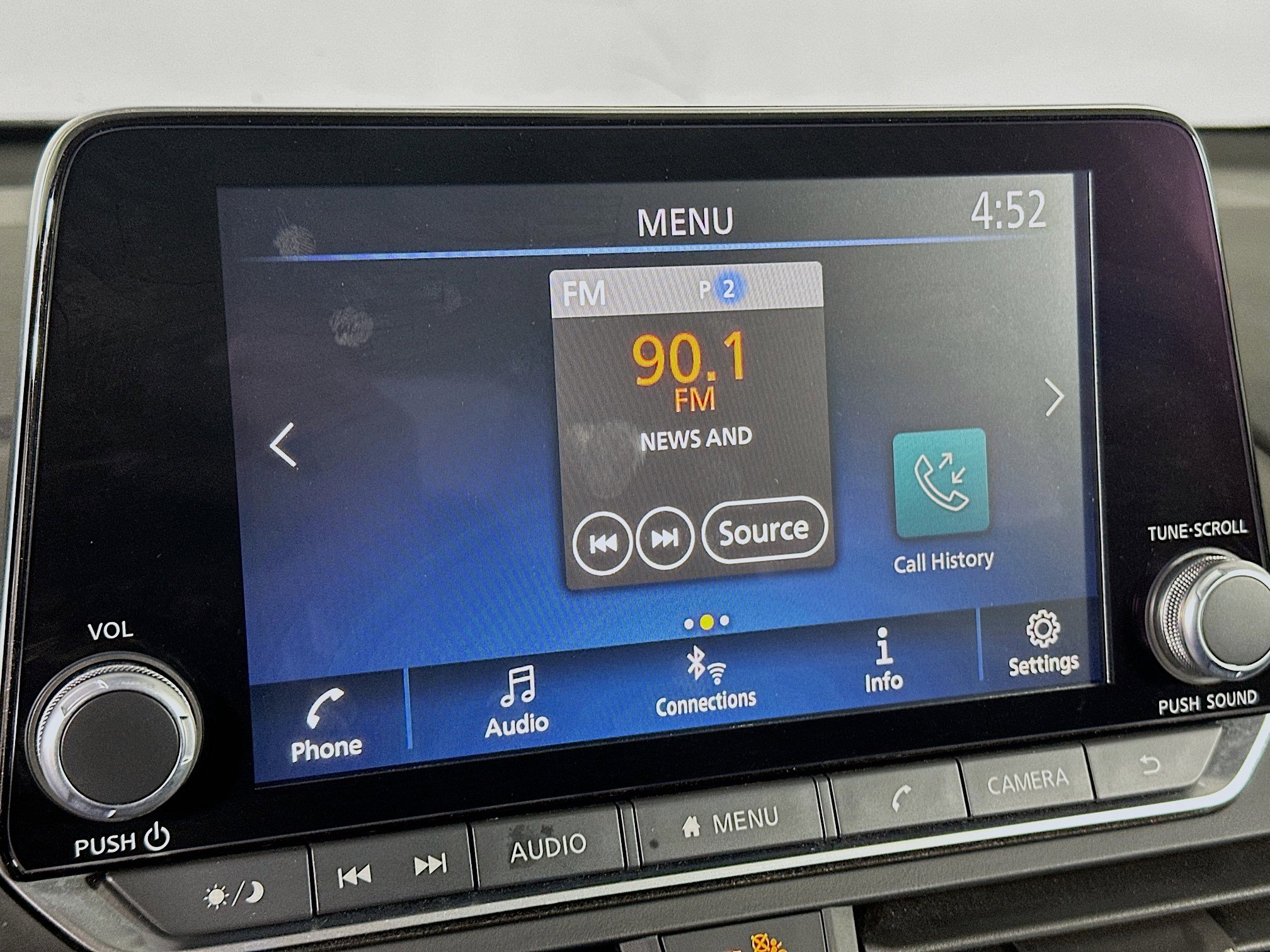 Used 2025 Nissan Altima 2.5 SV FWD image 21