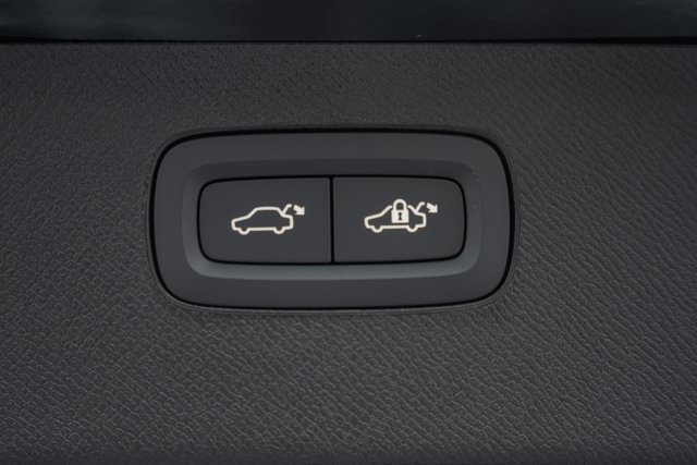 New 2026 Volvo XC90 B6 Plus image 10