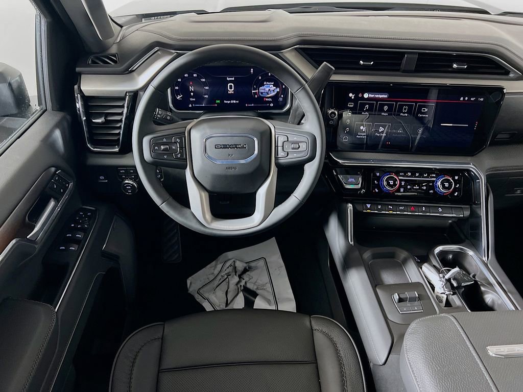 New 2026 GMC Sierra 3500 Denali w/ Denali Reserve Package image 16