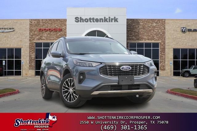 Used 2025 Ford Escape SE
