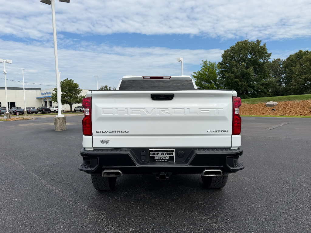 Used 2025 Chevrolet Silverado 1500 Custom Trail Boss AWD/4WD image 7