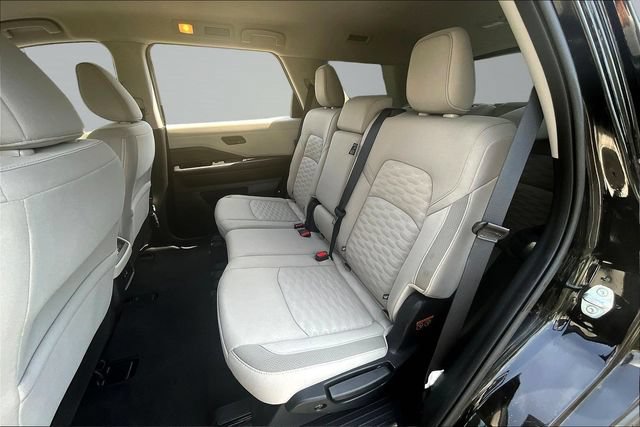 Used 2025 Nissan Pathfinder SV AWD/4WD image 22