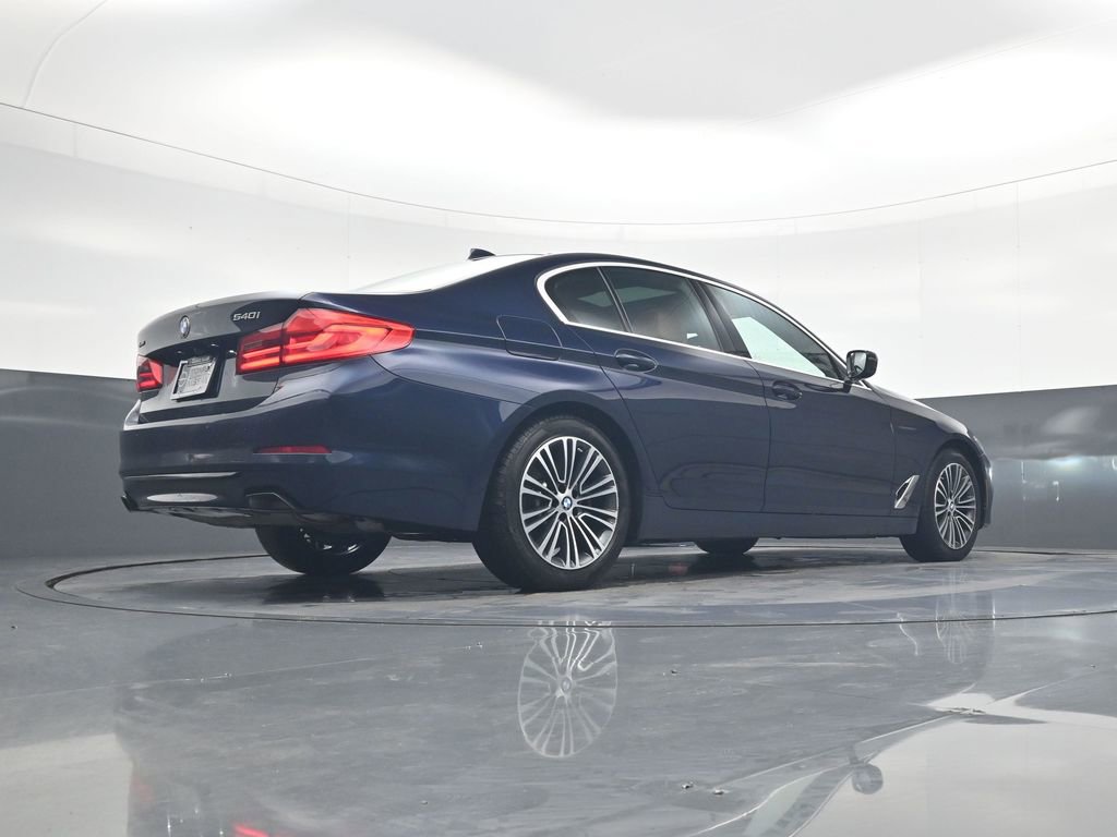 Used 2019 BMW 540i xDrive AWD/4WD image 25
