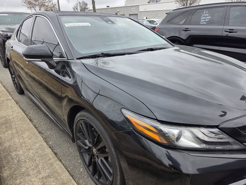 Used 2021 Toyota Camry XSE FWD image 9