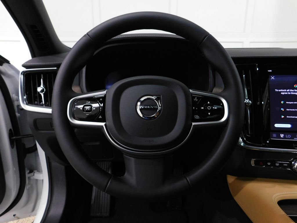 Used 2026 Volvo V90 B6 Cross Country Ultra image 43