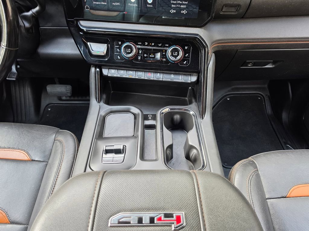 Used 2024 GMC Sierra 2500 AT4 w/ AT4 Preferred Package image 14