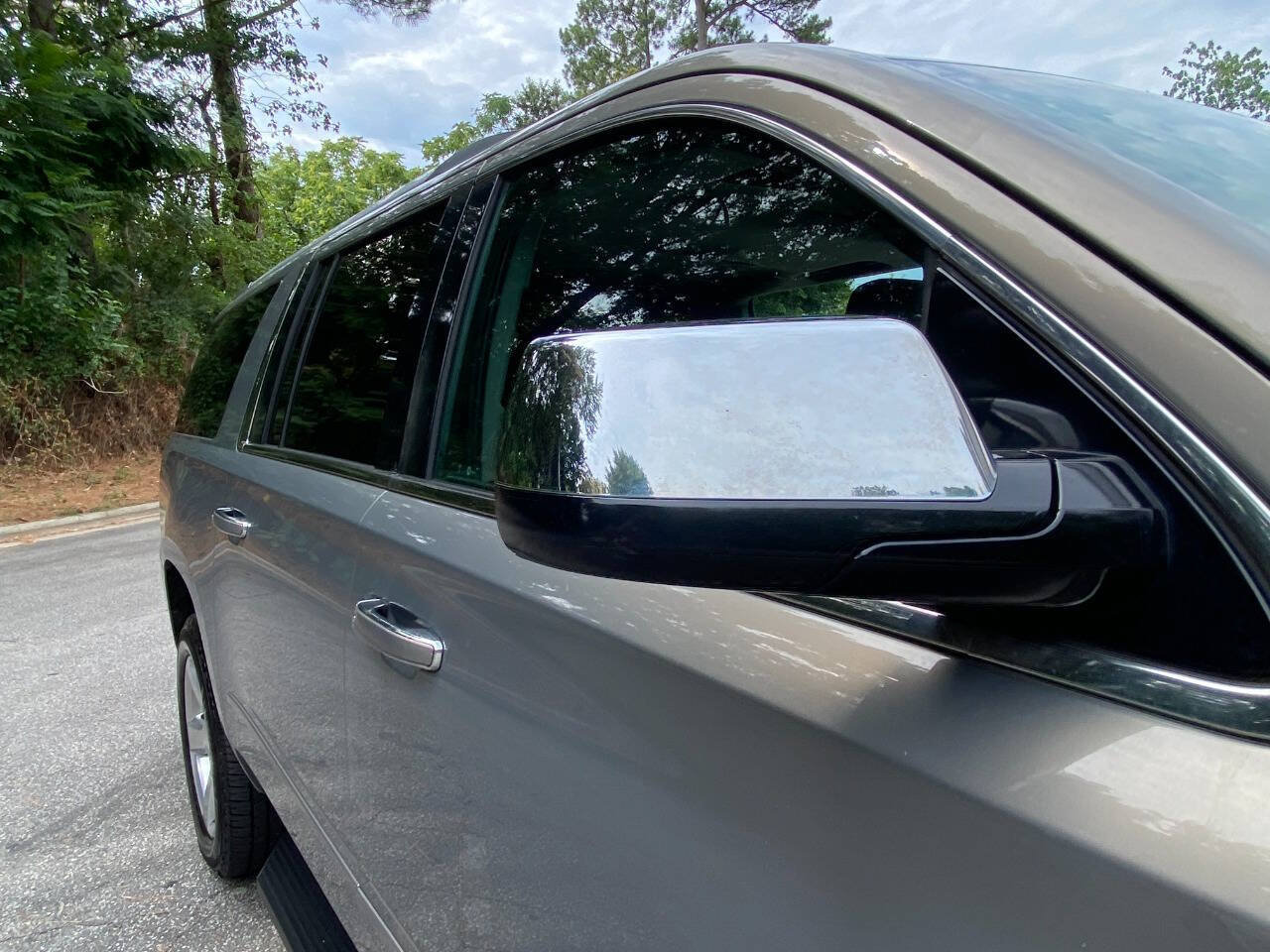 Used 2017 Chevrolet Suburban Premier RWD image 67