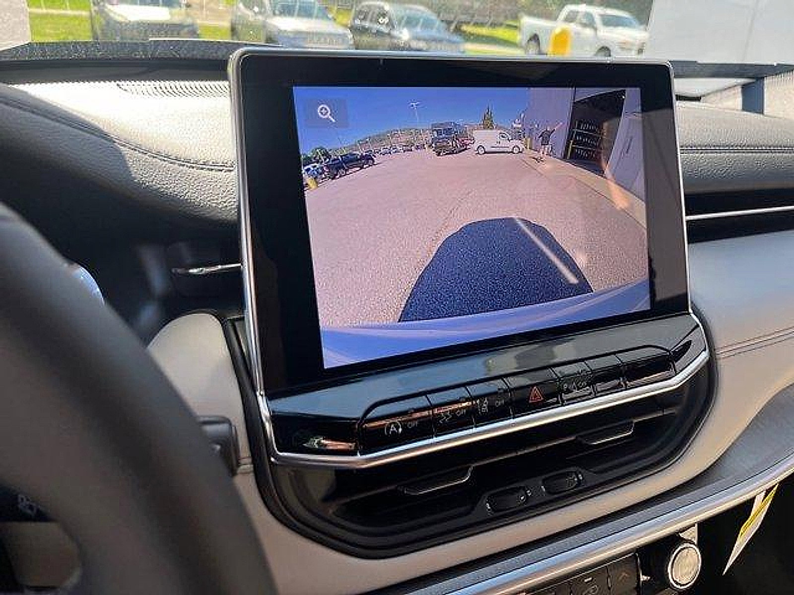 New 2026 Jeep Compass Limited image 18