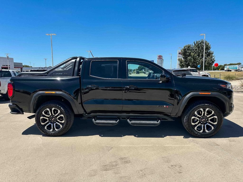 Used 2025 GMC Canyon AT4 w/ Nightfall Edition AWD/4WD image 2