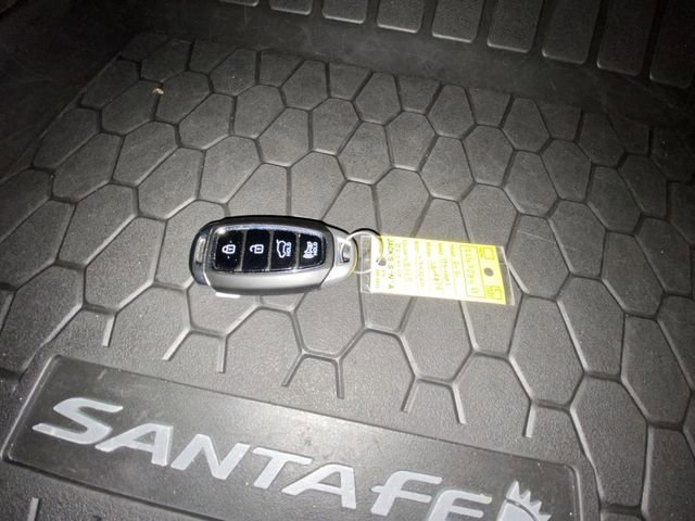 Used 2020 Hyundai Santa Fe Limited image 29