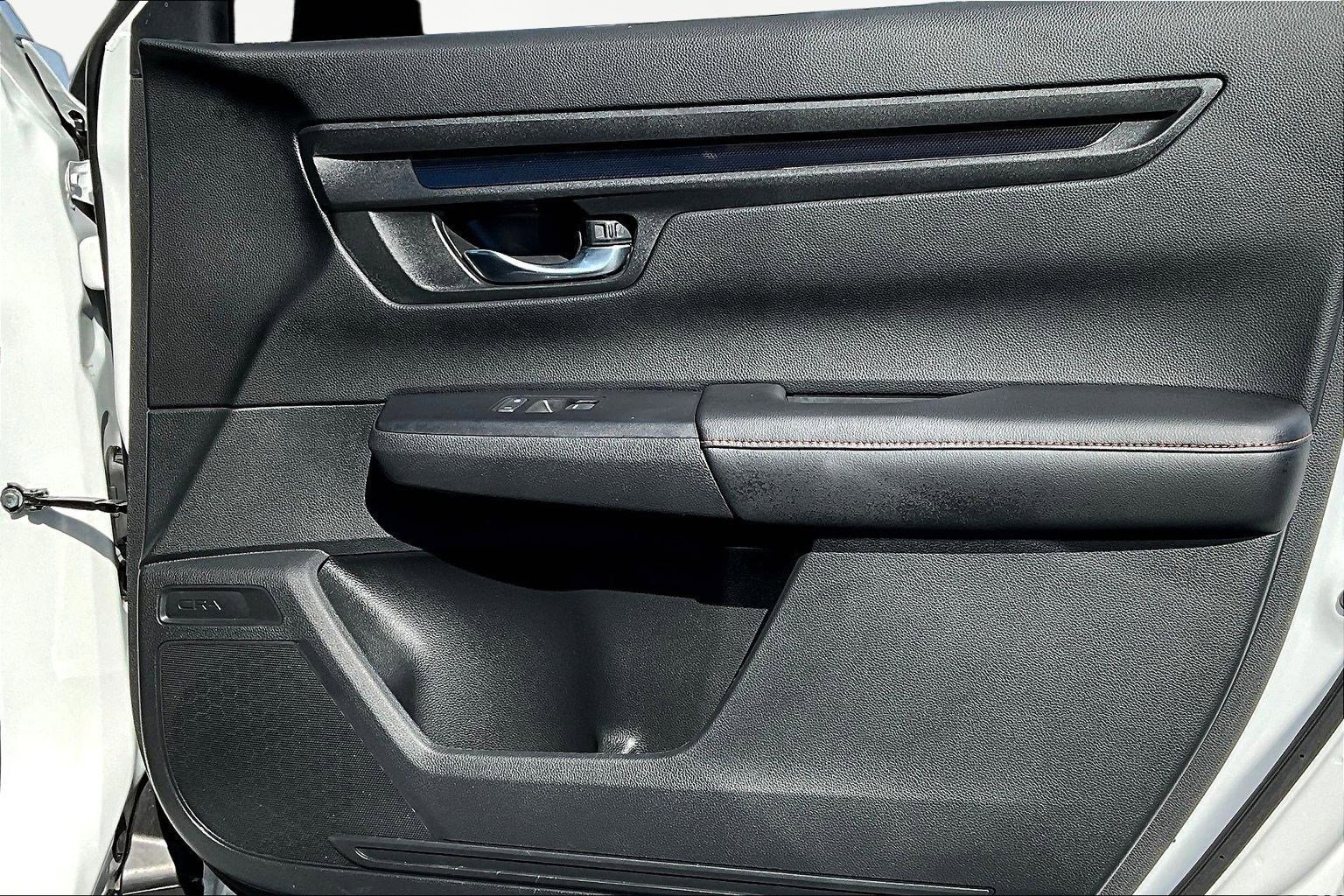 Used 2025 Honda CR-V Sport-L image 28