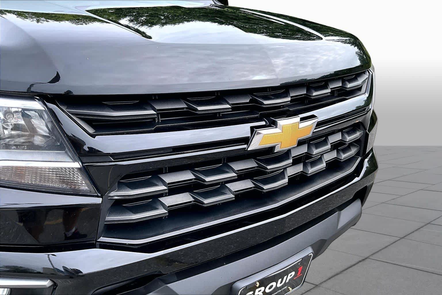 Used 2022 Chevrolet Colorado LT w/ Safety Package AWD/4WD image 32