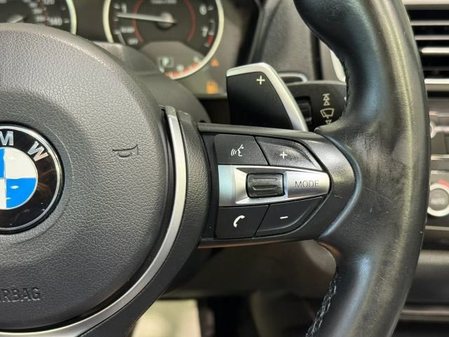 Used 2015 BMW M235i Convertible image 21