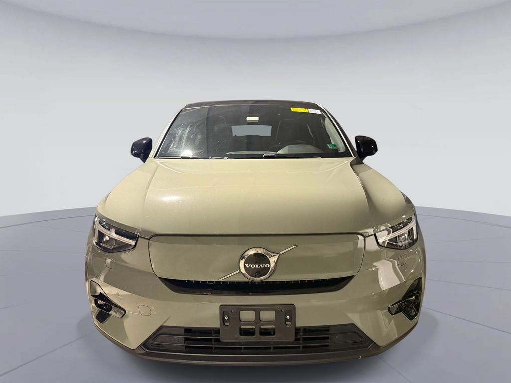 Used 2023 Volvo C40 P8 Recharge Plus w/ Climate Package AWD/4WD image 2