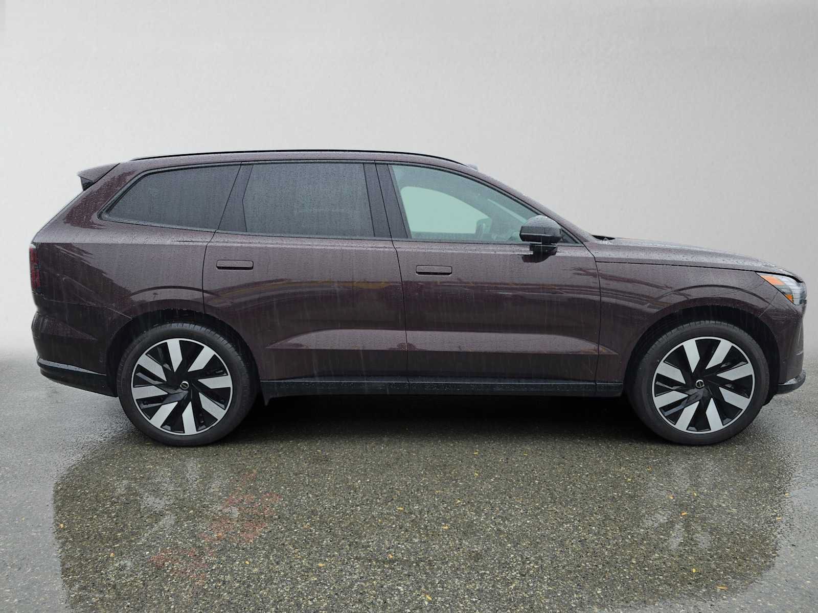 Certified 2025 Volvo EX90 Plus AWD/4WD image 3