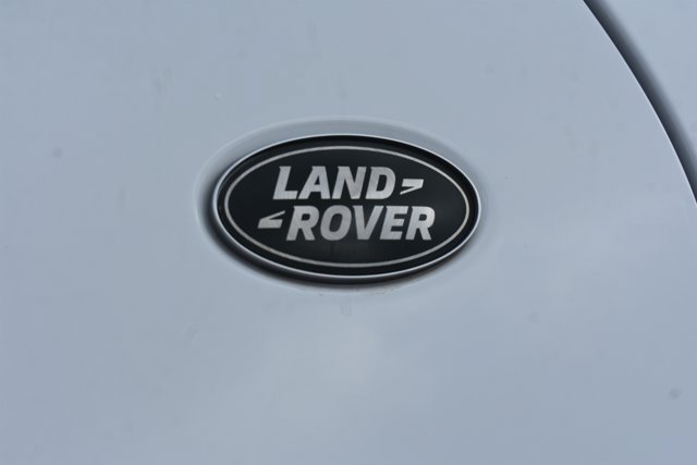 Used 2024 Land Rover Discovery S AWD/4WD image 10