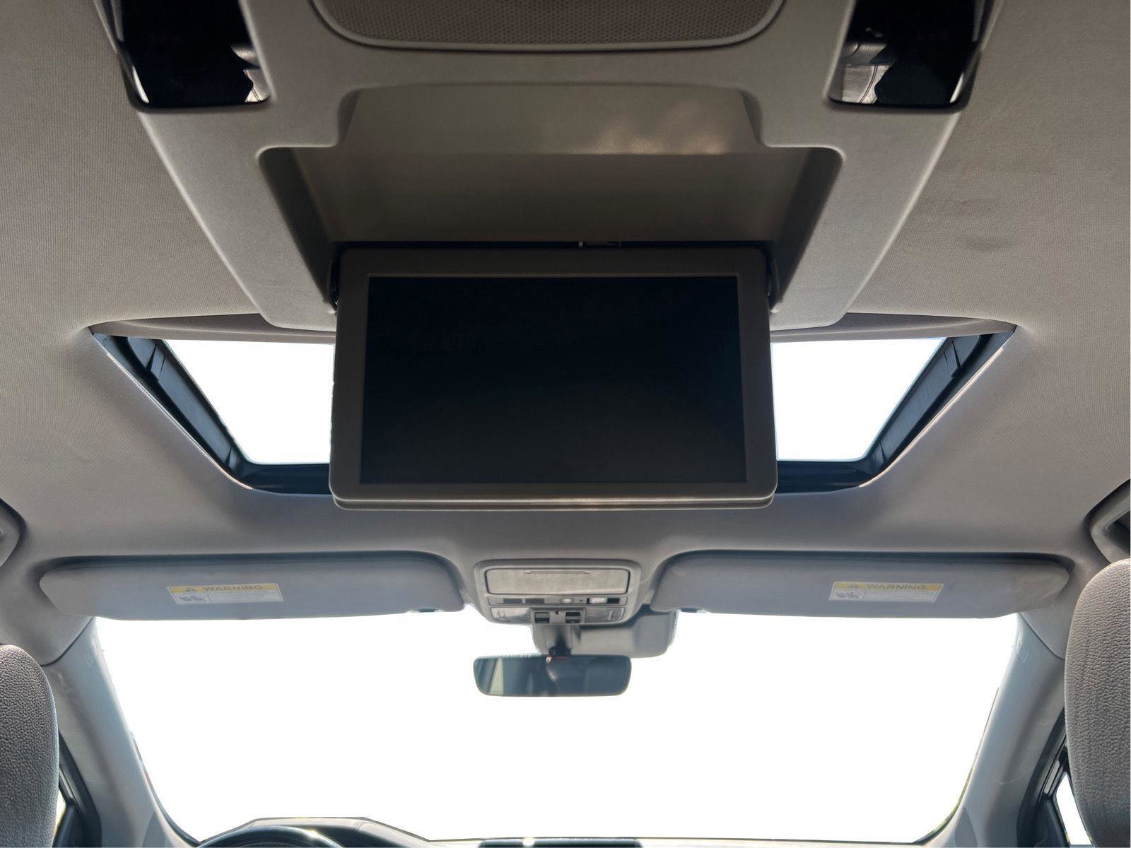 Used 2018 Honda Odyssey Elite image 4