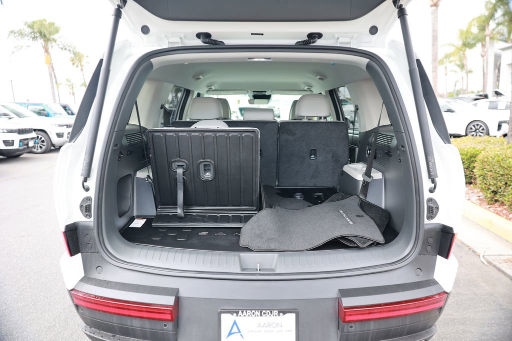 Used 2026 Hyundai Santa Fe SEL FWD image 35