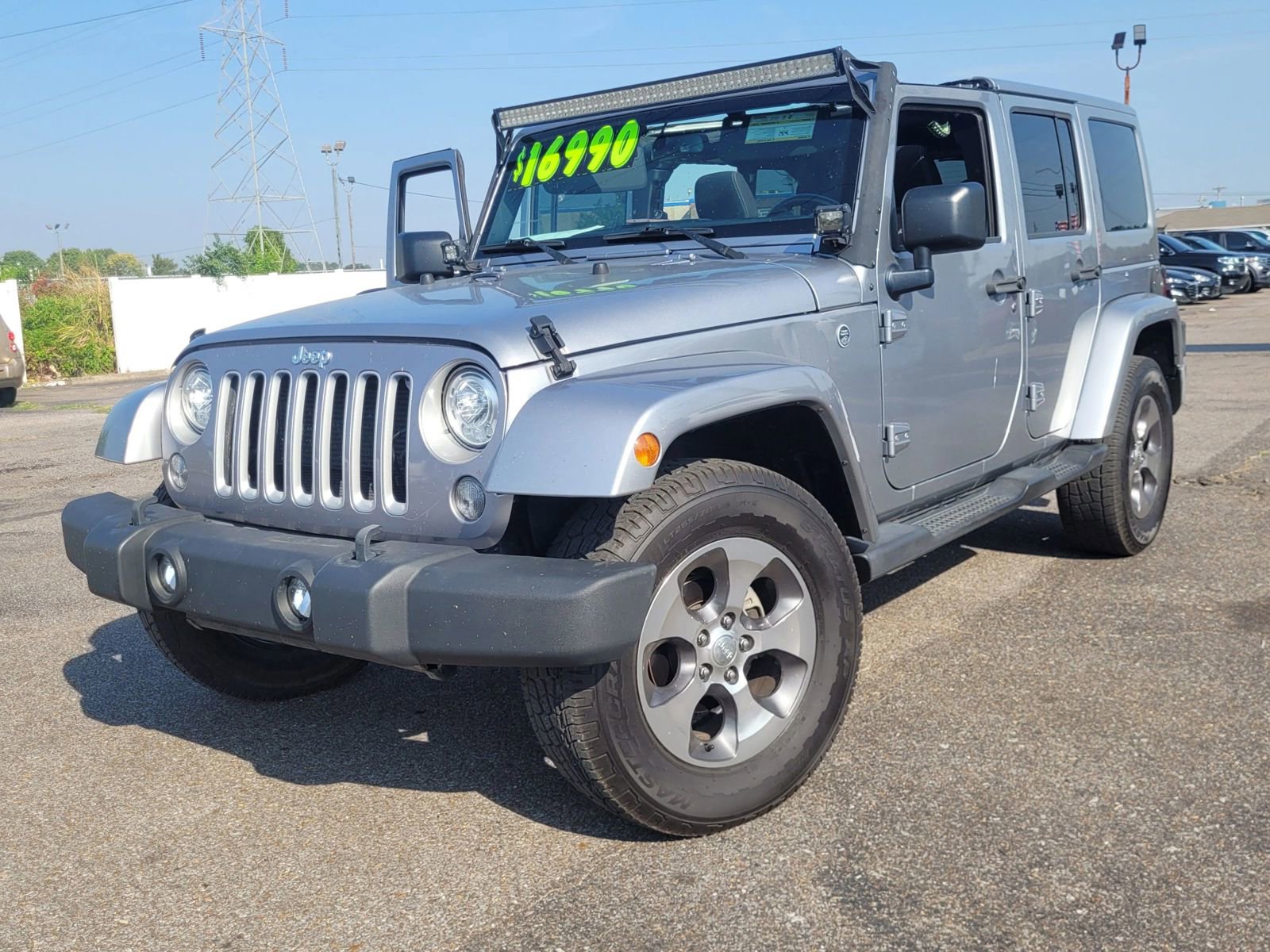 Used 2018 Jeep Wrangler Unlimited Sahara w/ Max Tow Package image 2
