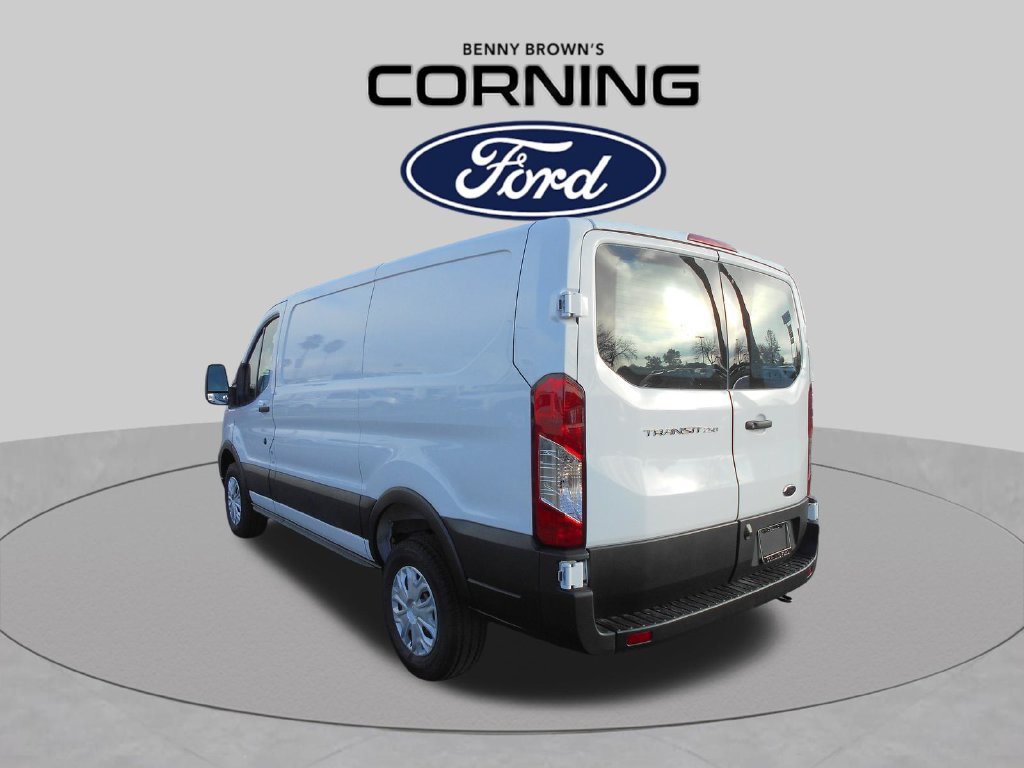 Used 2025 Ford Transit 250 Low Roof RWD image 8